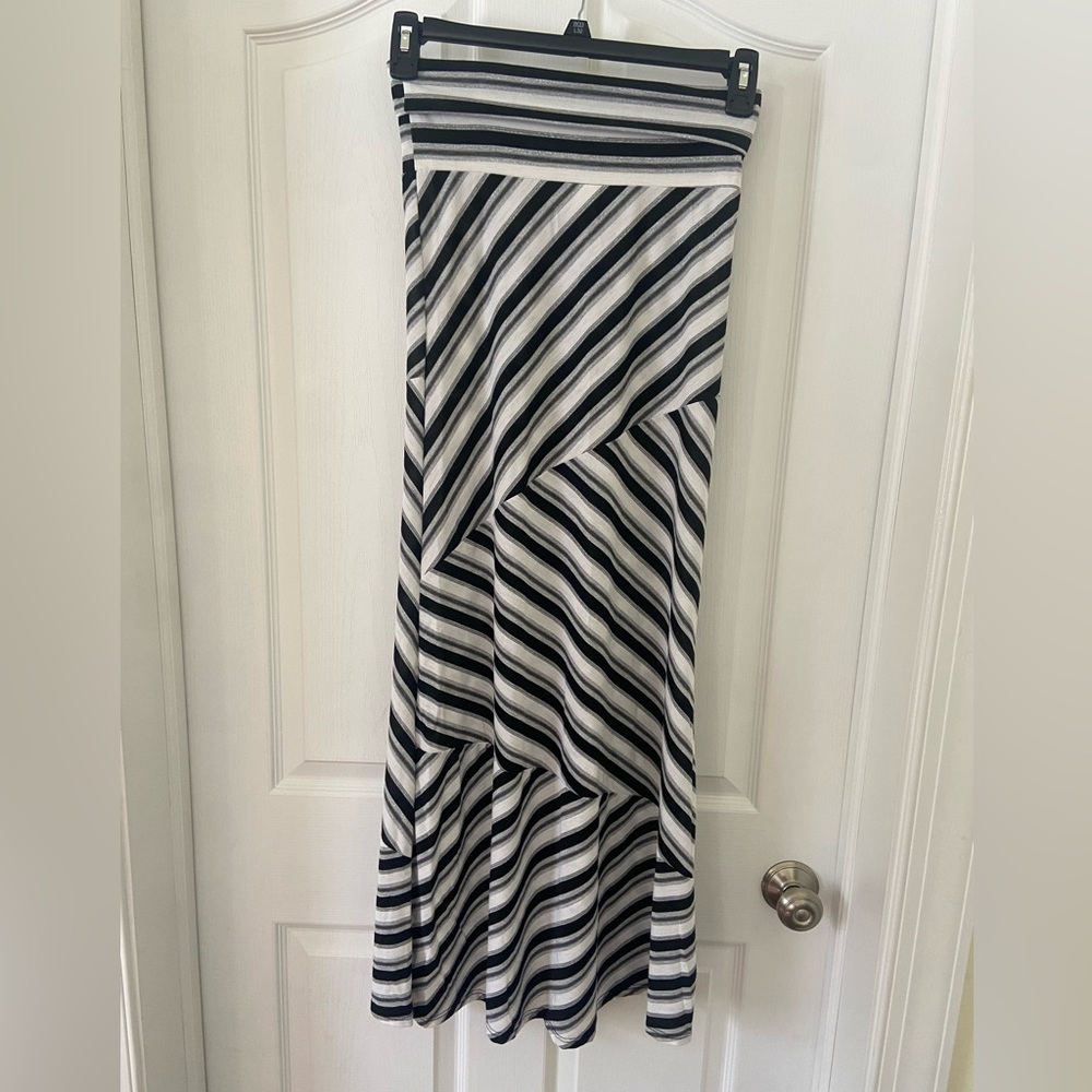 Stripped Maxi Skirt